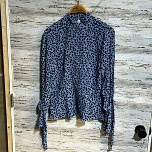 HM open back high neck floral blouse  size 6